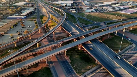 Highway intersection in Lubbock, TX during golden hour Video stock 271263446