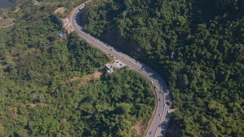 Highway on the mountain 스톡 동영상 230239235