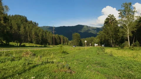 A highway in mountains 3 库存影片 92845898