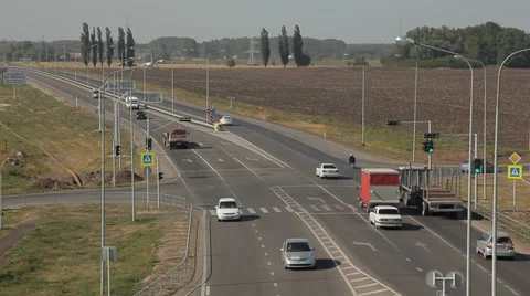 Highway outside the city, intersection Vídeo Stock 38521607