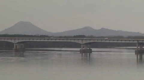 Highway Over the River Vidéo 62061728