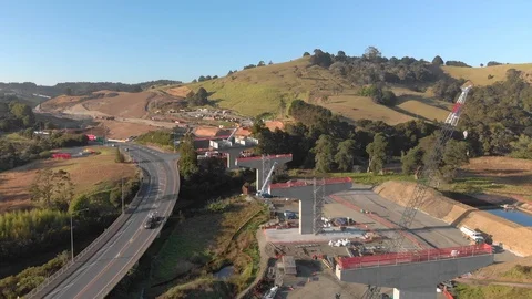 Highway overpass construction in Puhoi 스톡 동영상 127077908