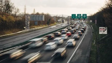 Highway-traffic-border Stock Footage 85897038