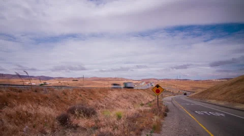 Highway Traffic on a Cloudy Afternoon Video stock 24974097
