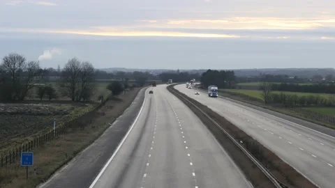 Highway traffic 库存影片 146871113