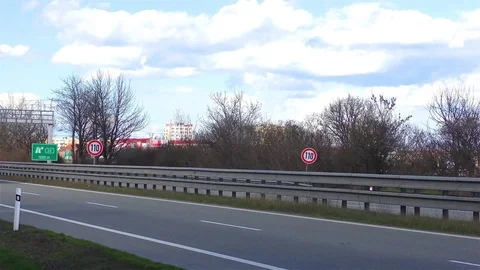 Highway traffic realtime Stock Footage 70172801