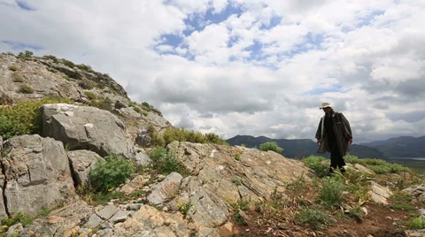 Hiker controled digital gps (map) Video stock 37677765