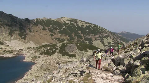 Hikers in the high mountain 스톡 동영상 31453229