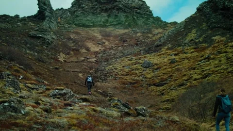 Hikers on old volcanic mountain #2 스톡 동영상 274511039