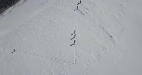 Hiking up with on Detsili Mountain 库存影片 152854889