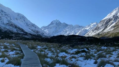 Hiking Mount Cook 動画素材 168453238
