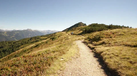 Hiking path Video stock 29590740