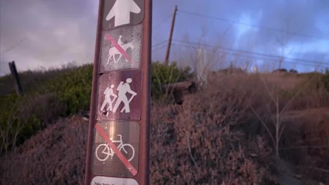 Hiking signs Stock Footage 145779108