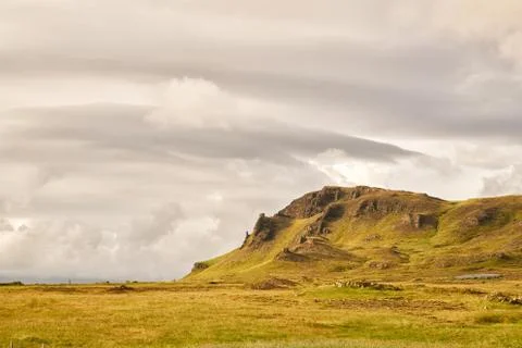 Hill with clouds 库存照片