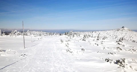 Hills covered in snow. Sunny, cold day in Sudety Mountains.  Stock-Footage 88769368