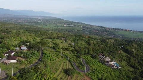 Hillside coastal forward 스톡 동영상 329895620