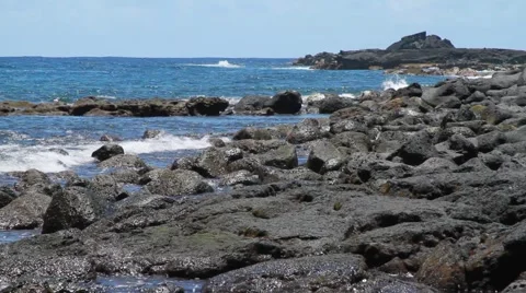 Hilo bay waves crashing Video stock 44919529