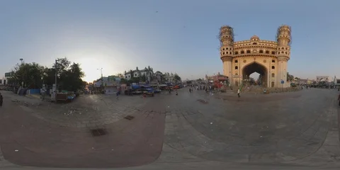 Hindu Devotees Pray At  Temple Near Charminar Stockbeeldmateriaal 103463510