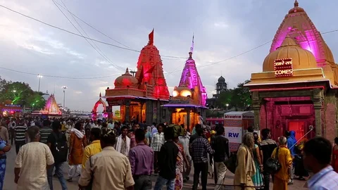 Hindu devotees at Sinhastha Mahakumbh held at Ujjain, India Stock Footage 83932144