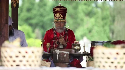 Hindu priest Stock Footage 57696086