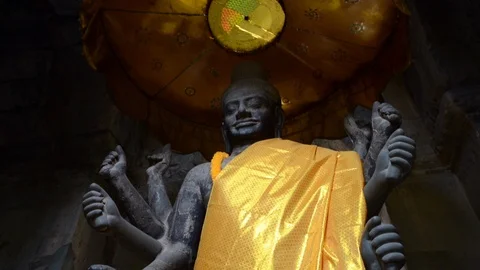 Hindu statue at Angkor Wat Stock Footage 99681312