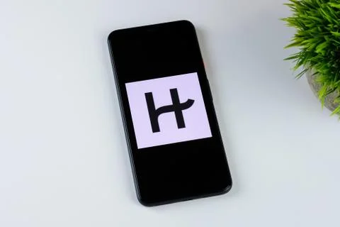 Hinge app logo on a smartphone screen Stock Photos