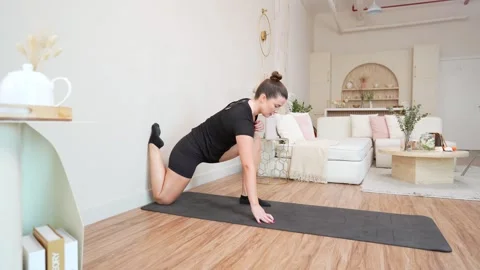 HIP FLEXOR STRETCH right Stock Footage 314186702