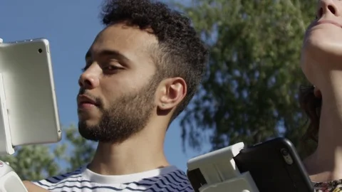 Hipster Computer Programmers Using Remote Controlls To Fly A Drone Super Slow 스톡 동영상 82593700