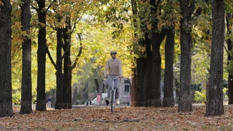 Hipster with retro bicycle Stock Footage 98212703