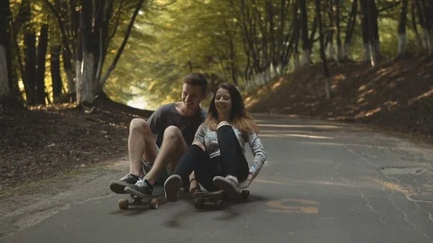 Hipsters Couple Having Fun Видео 76799093