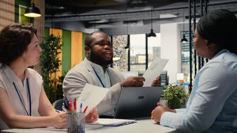 Hiring process meeting between confident candidate and a professional team Stockfoto's