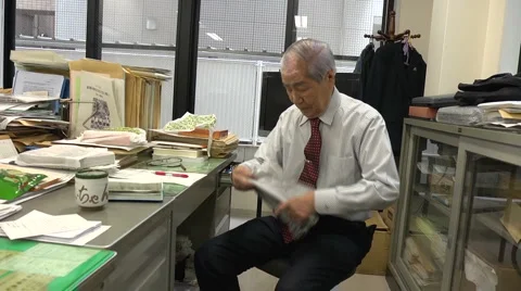 Hiroshima survivors Stock Footage 2443337