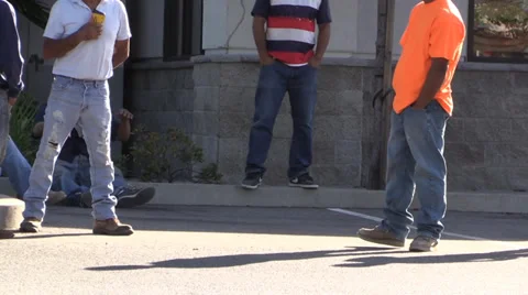 Hispanic day laborers waiting Stock Footage 39666269
