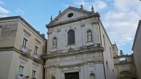 Historic baroque church facade in lecce, puglia, italy with detailed statue.. Stock Footage 282592753