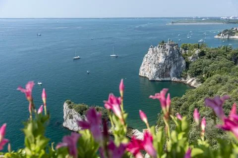 Historic Castello Vecchio di Duino Foto stock