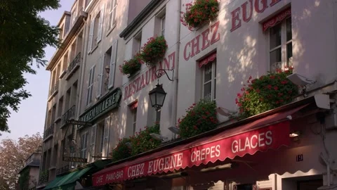 Historic Facade of Chez Eugene Restaurant Place du Tertre Paris 스톡 동영상 337512966