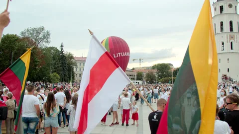 Historic flags of Lithuania and Belarus in Vilnius Cathedral square Video stock 138086809
