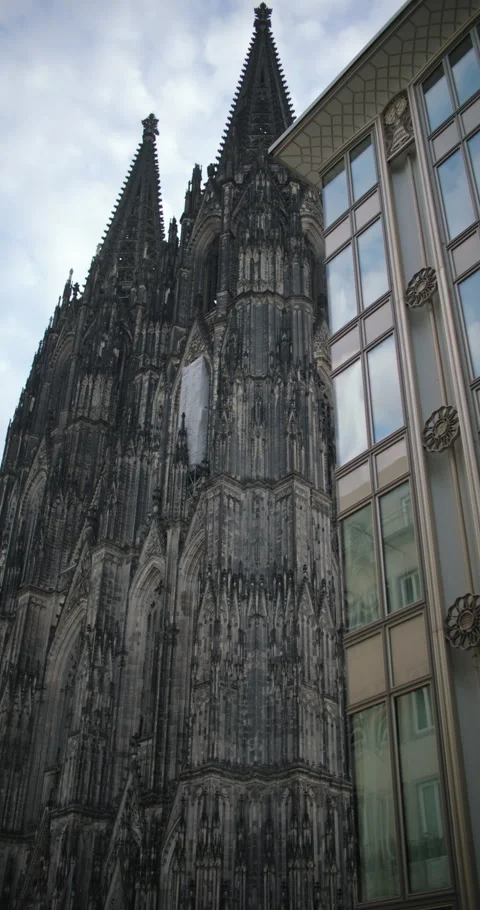 Historic Gothic Cologne Cathedral Architecture in Germany Vídeo Stock 346876005