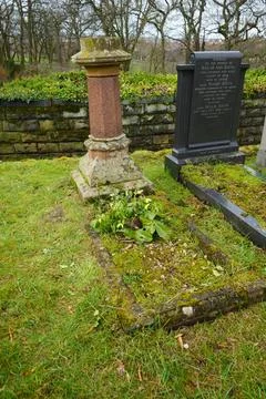 Historic Gravestones And Mossy Plot At Church Rock Cemetery, Nottingham, Stock Photos