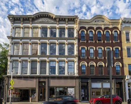 Historic Main Mall Row features stunning 19th-century Italianate architecture. Fotos Stock