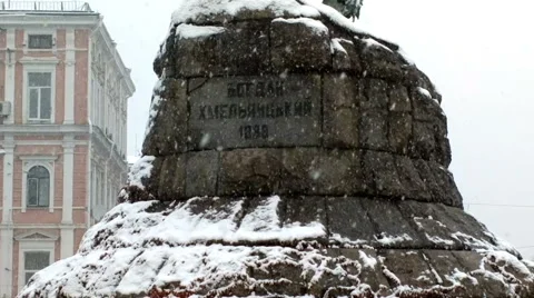 Historic monument to Hetman Bogdan Khmelnitsky. Stock Footage 55704113