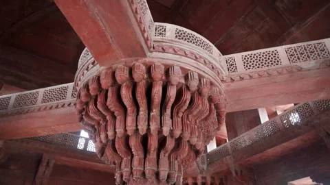 Historic Mughal Interior Showcasing Masterful Red Sandstone Craftsmanship 動画素材 337524320