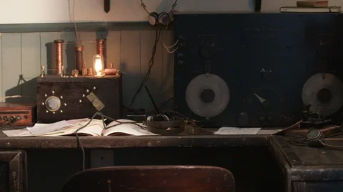 Historic Old Telegraph Technology Machine - Morse Code Vídeos de archivo 92447935