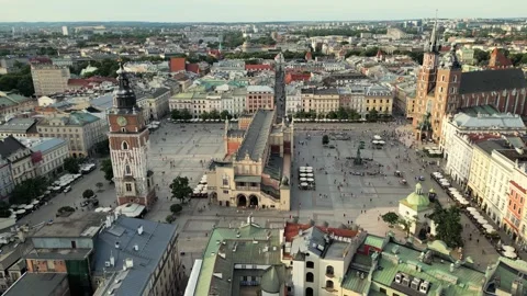 Historic Old Town, Iconic Landmarks Saint Mary Basilica. Krakow, Poland. Stock Footage 270779917