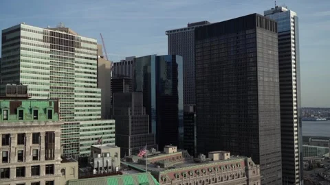 Historic Rooftop View Featuring the American Flag in a Beautiful Urban Setting 스톡 동영상 291640615