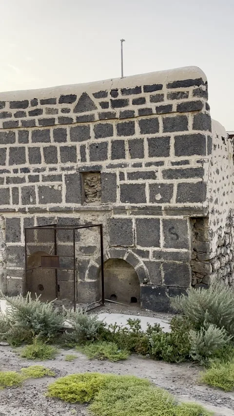 Historic Stone Structure of Fatima House Area in Madinah Vídeo Stock 326772279