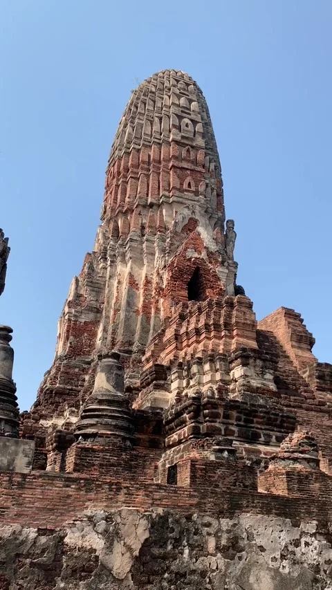 Historic temple in Ayutthaya Видео 344737397