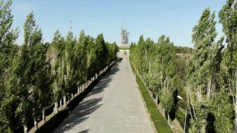 Historical and memorial complex "Mamaev Kurgan" in Volgograd Stock Footage 117060843
