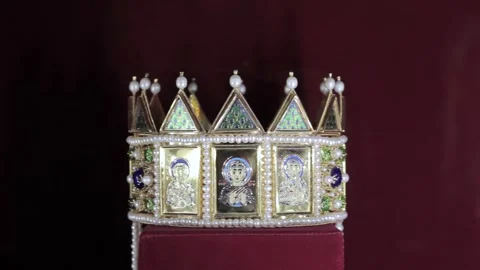 Historical crowns in the museum Stock Footage 205021766