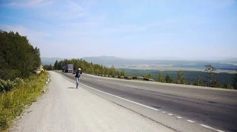 Hitchhiking 库存影片 11428235